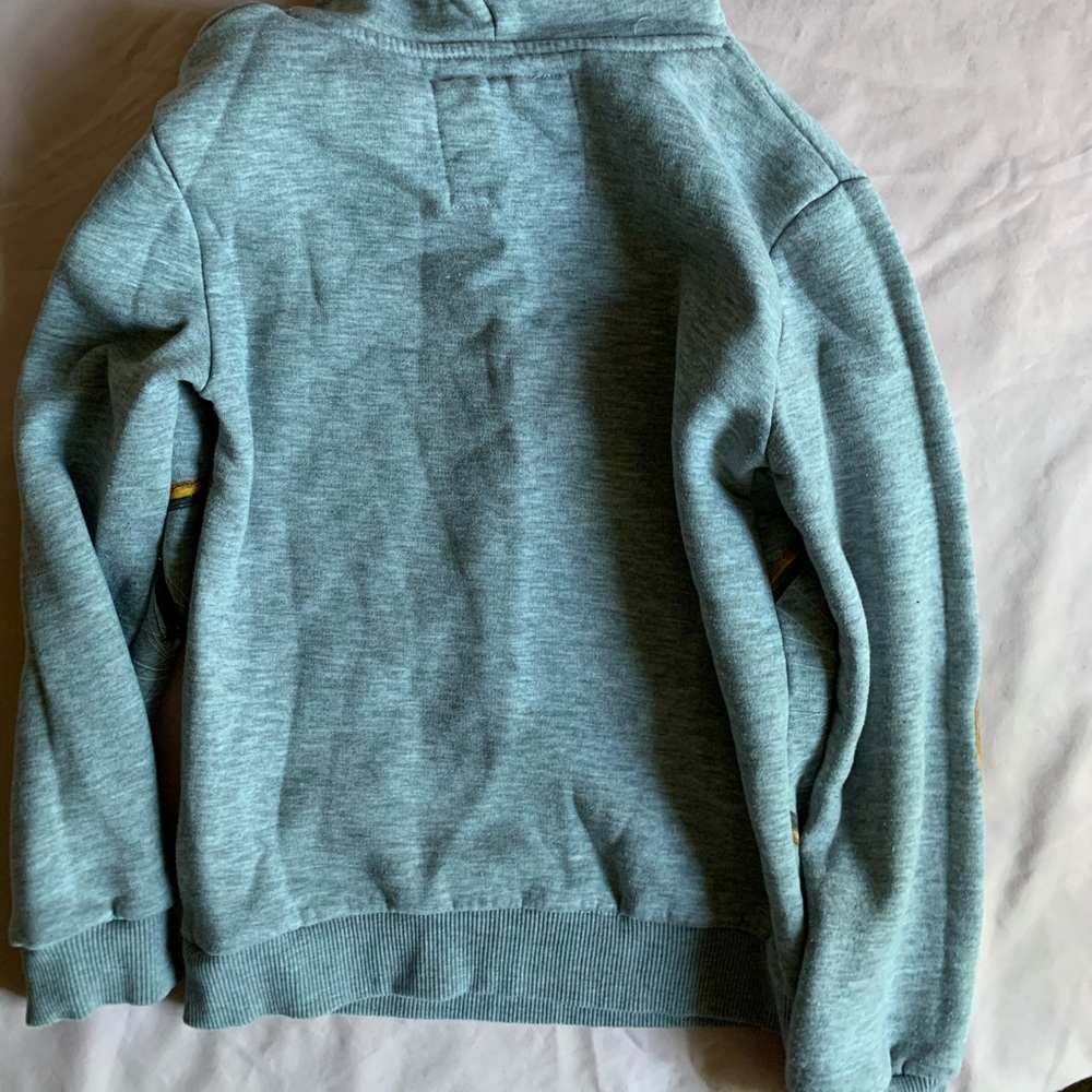 Used clothes - Picture 2 of 2